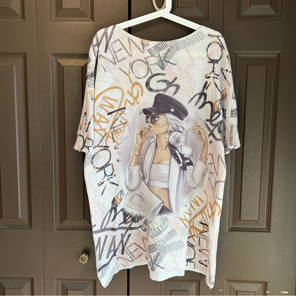 Stylish Graphic Women Top - White, Tan and Black